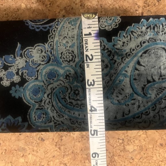 Vintage Banana Republic velvet ballet flats and matching clutch - Picture 4 of 5